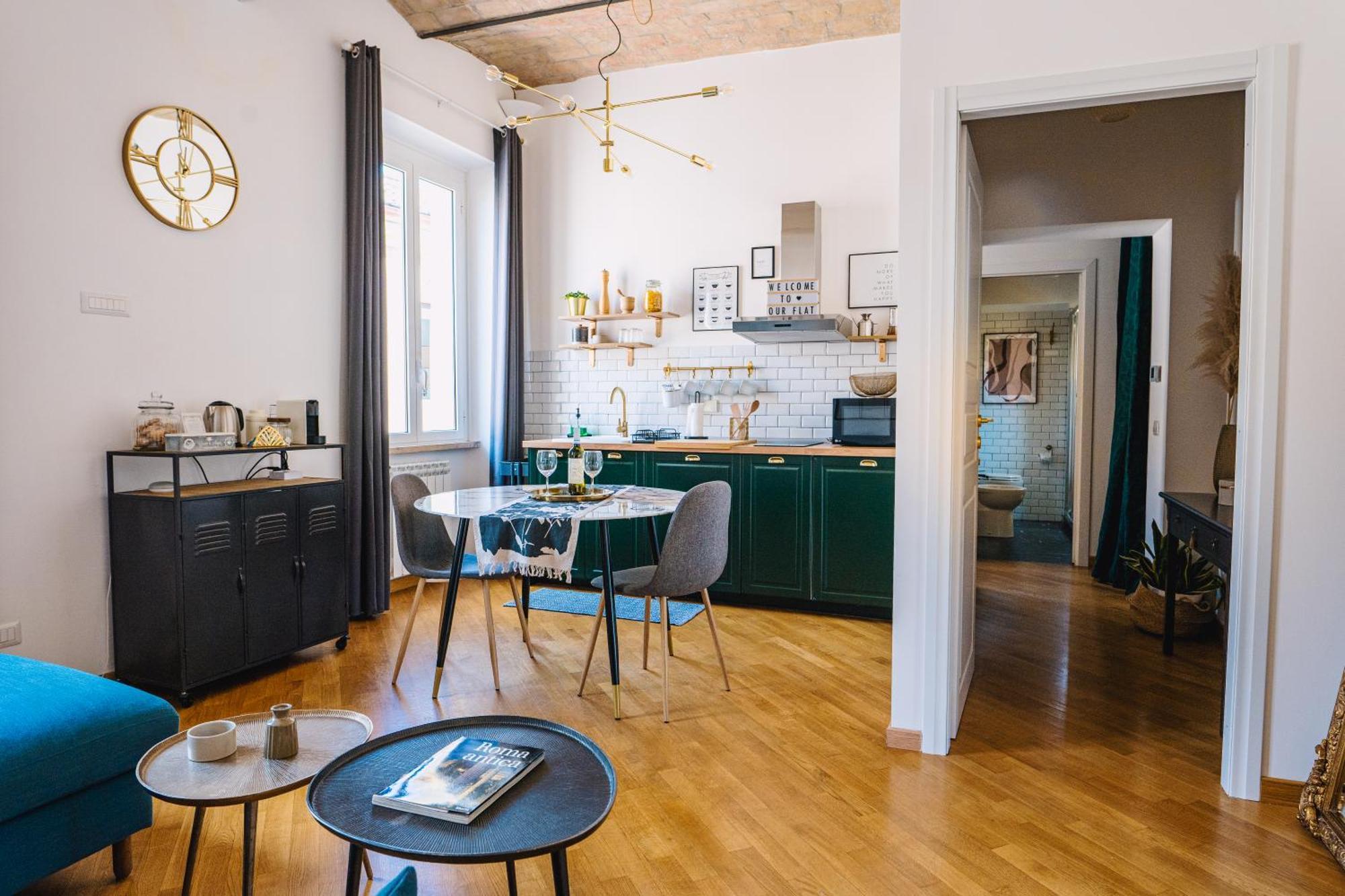 Apartment La Polveriera, Eleganti E Luminosi Vicino Al Colosseo Rome